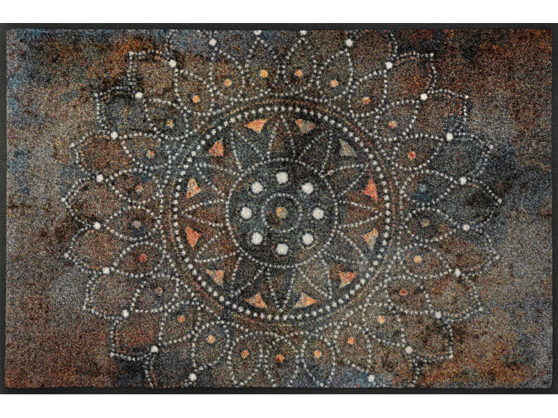 Braune Fußmatte mit Mandala in der Mitte