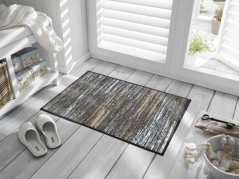 Scratchy beige wash + dry Matte