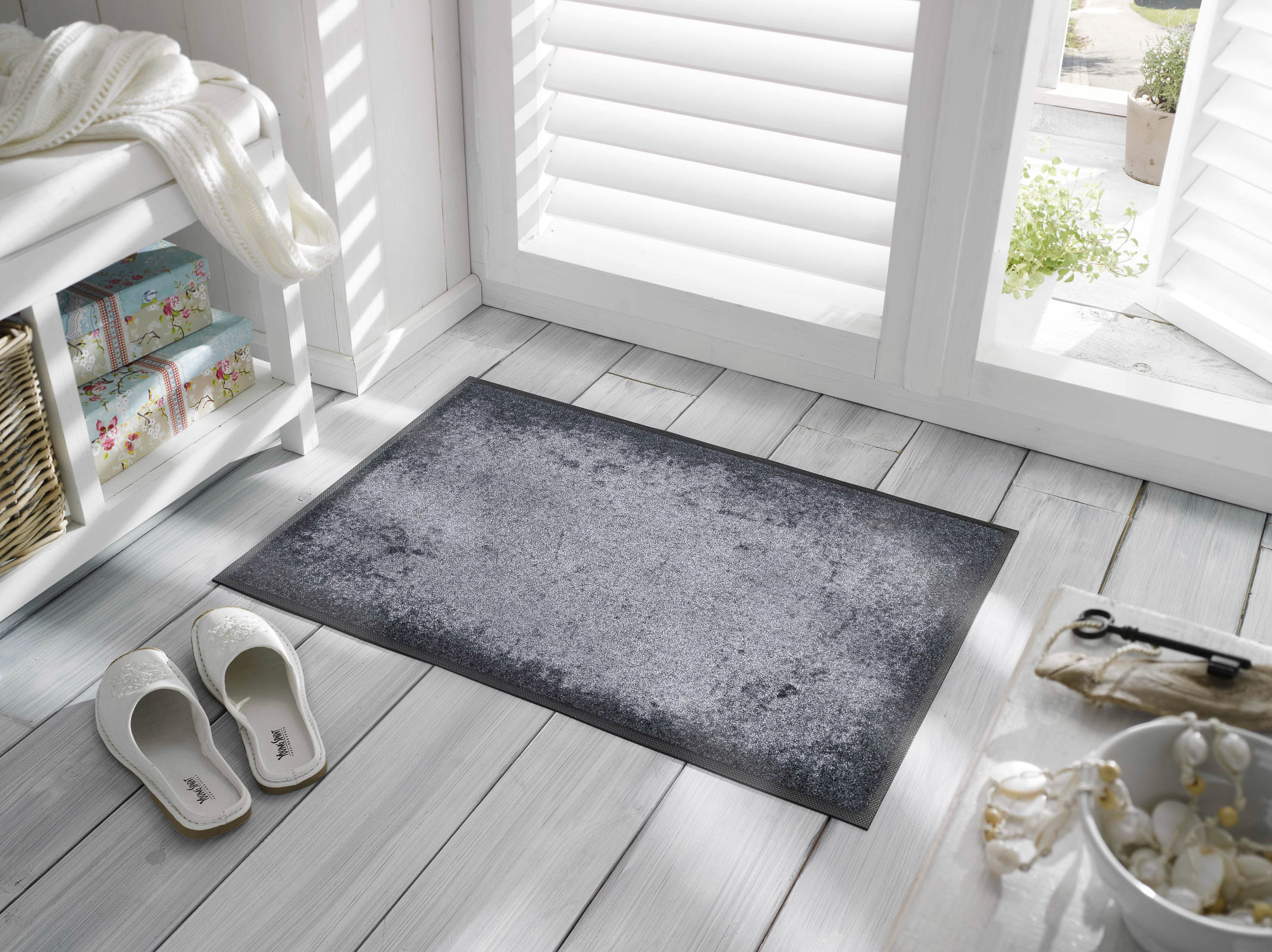 Shades of Grey wash + dry Matte