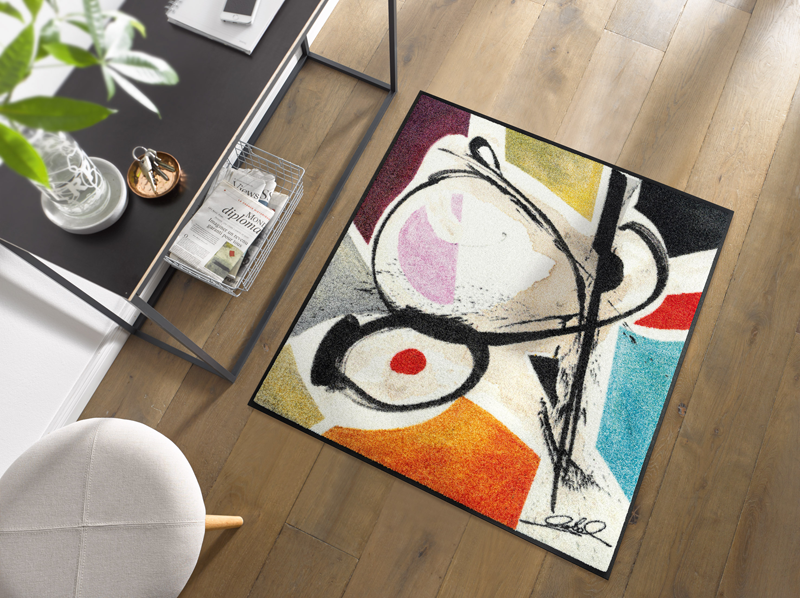 curled figures wash + dry Matte